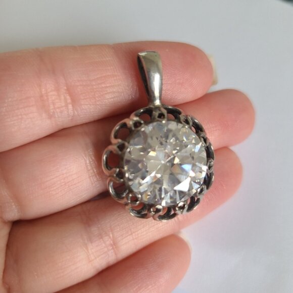 Vintage Antique 925 Sterling Silver Chunky Crystal Circle Pendant - Picture 10 of 16